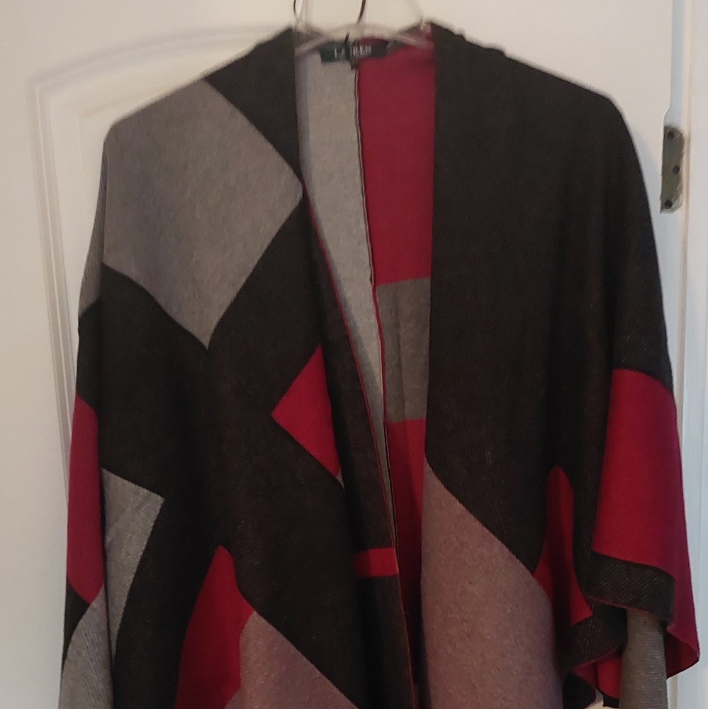 Cape / Wrap / Shaw